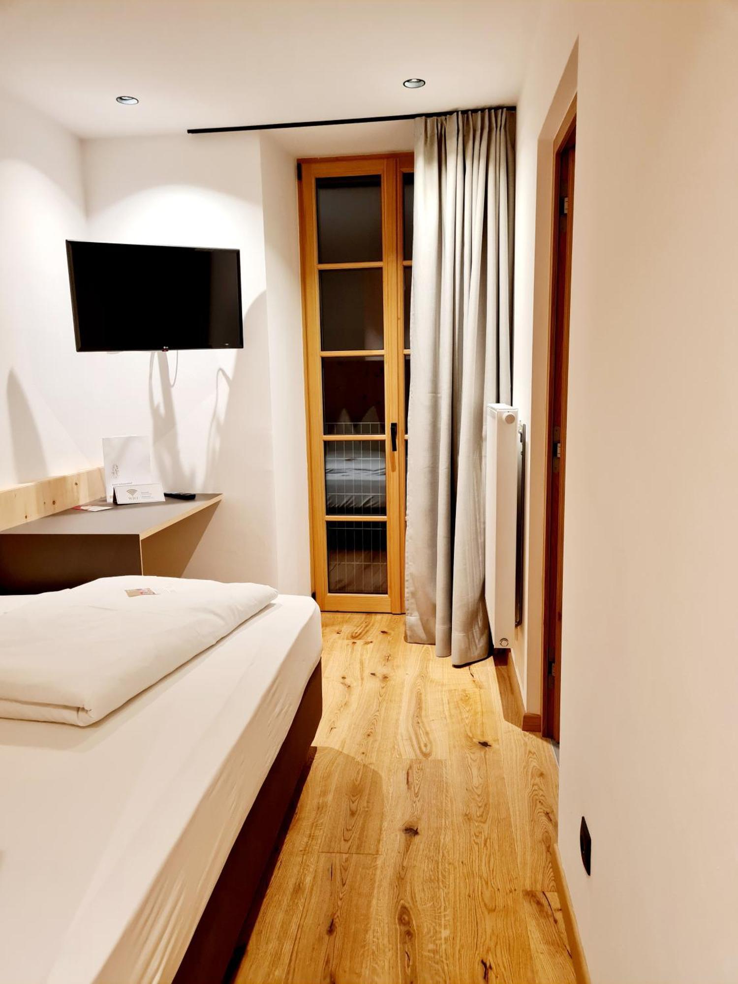 Hotel Schmuckhof كيوزا الغرفة الصورة